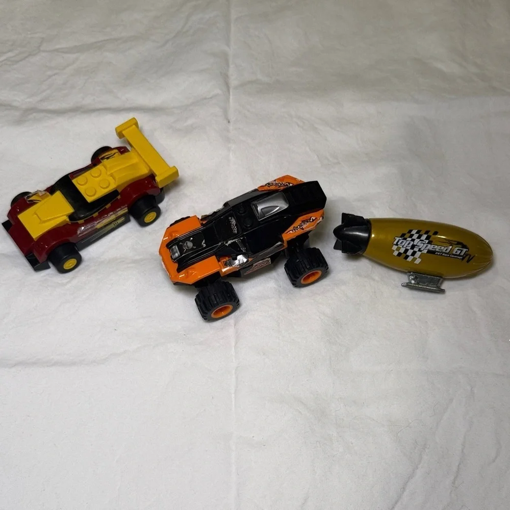 Hot Wheels Blimp 2008 and 2 LEGO Happy Meal Racers 2009 Vintage Toys EUC